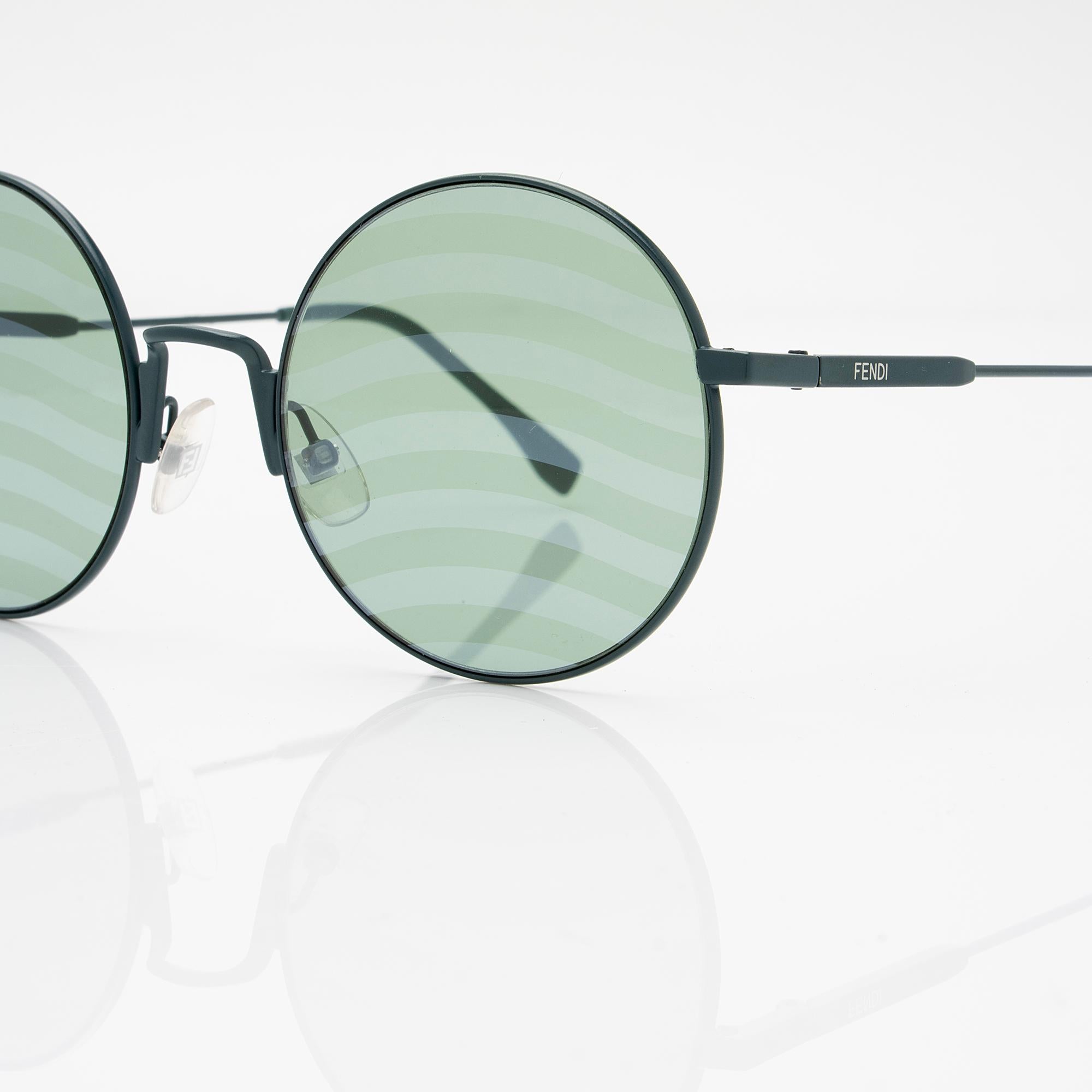 Fendi Striped Round Sunglasses (SHF-c85ipa)