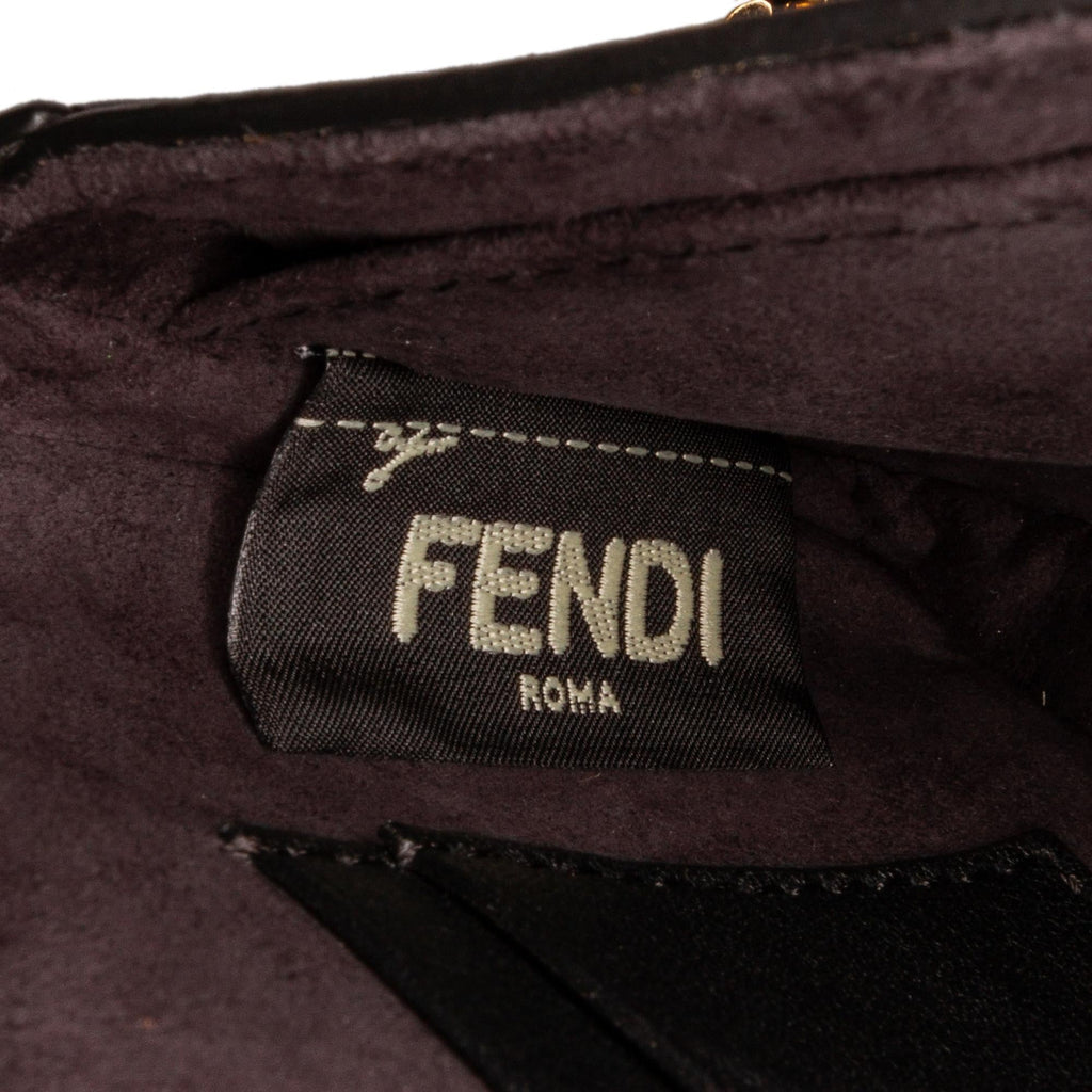 Fendi Studded Micro Baguette (SHG-igMOsg)