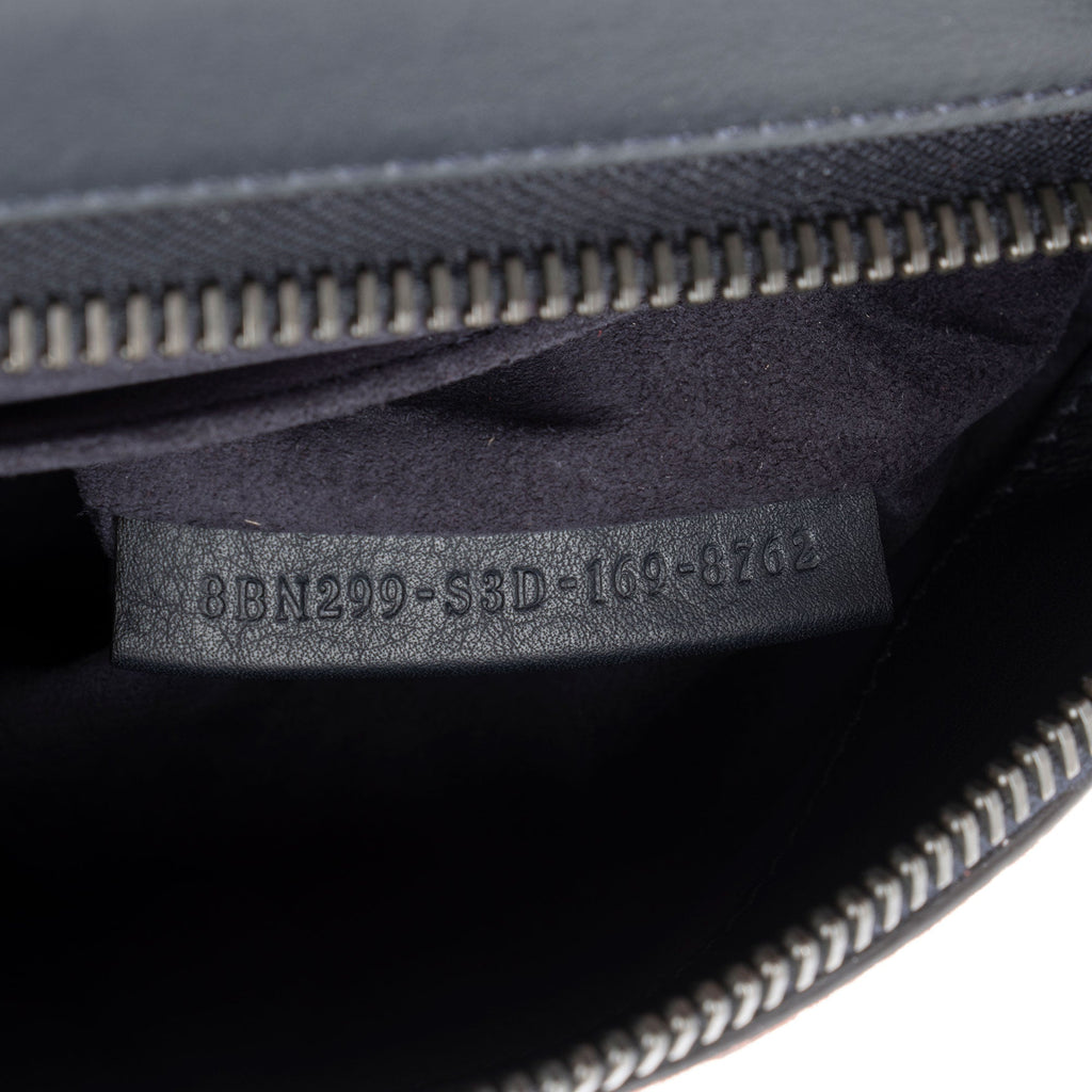 Fendi Quilted Leather Two Tone Dotcom Small Top Handle (SHF-Oq57lo)