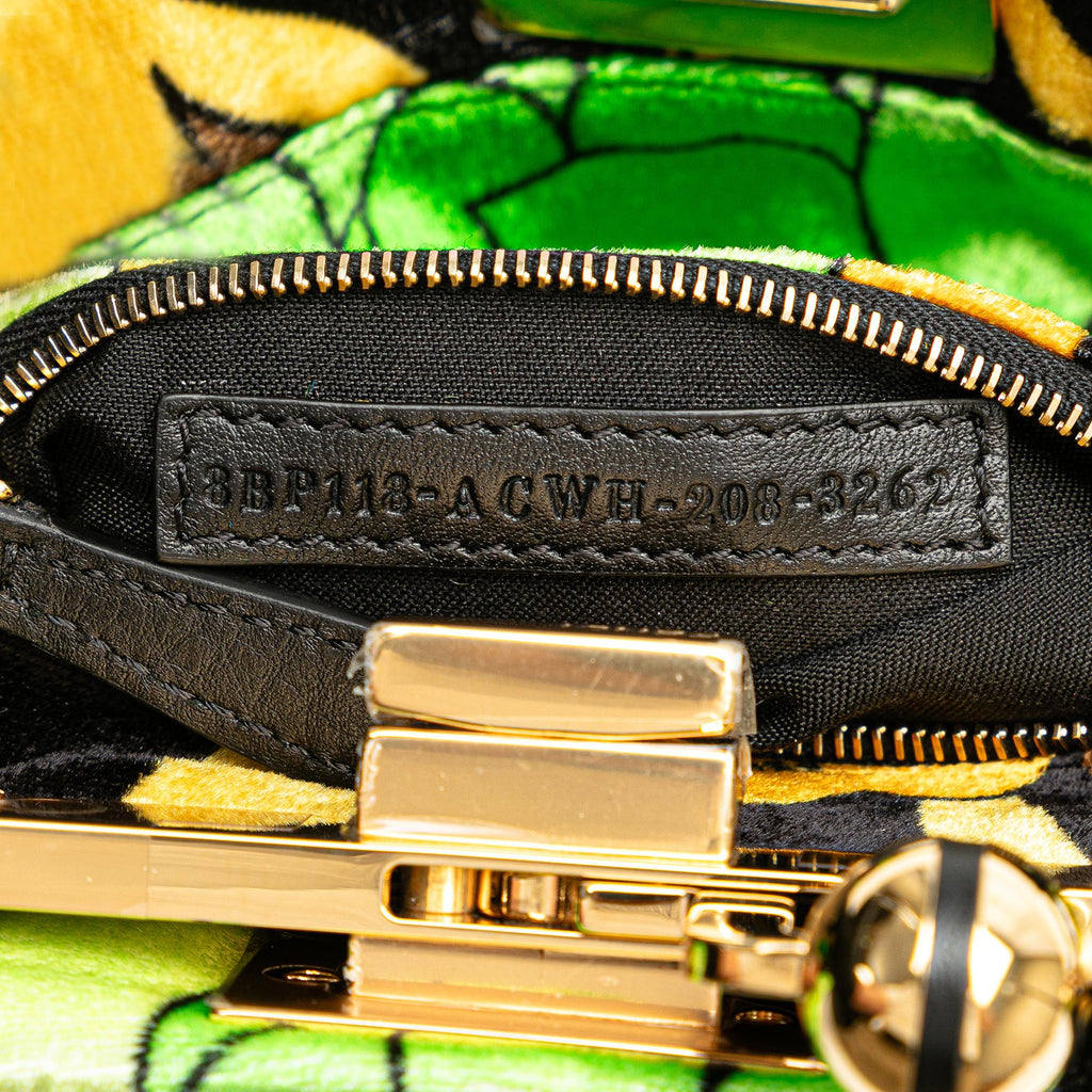 Fendi Velvet Peekaboo Click Clutch on Chain (SHG-DYS5lT)