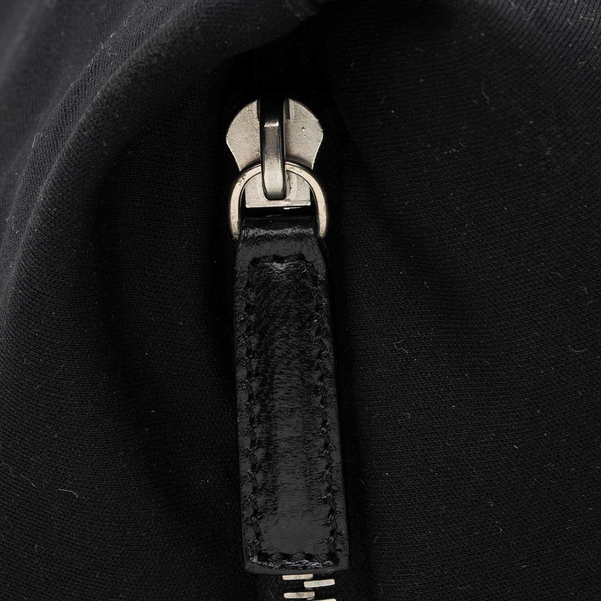 Fendi Vintage Neoprene Mini Roll Tote (SHF-hOncyE)