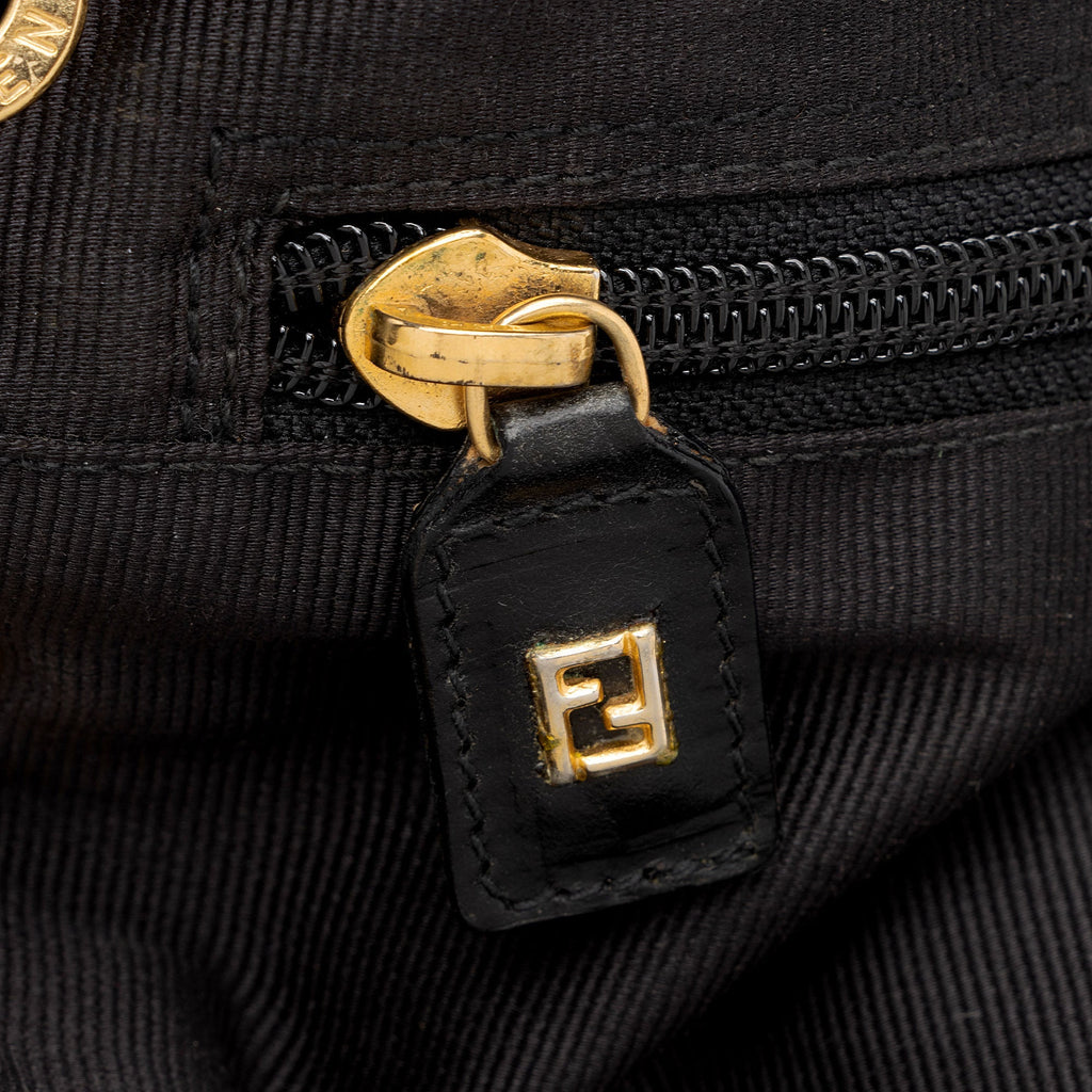 Fendi Vintage Nylon 1925 Drawstring Backpack (SHF-OaDaxr)