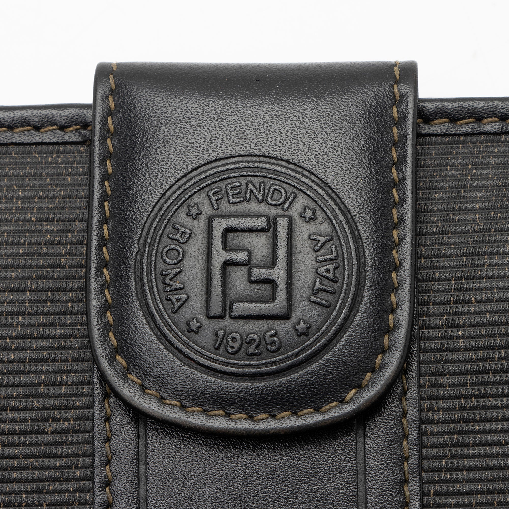 Fendi Vintage Penquin Canvas Flap Wallet (SHF-QiQsoi)