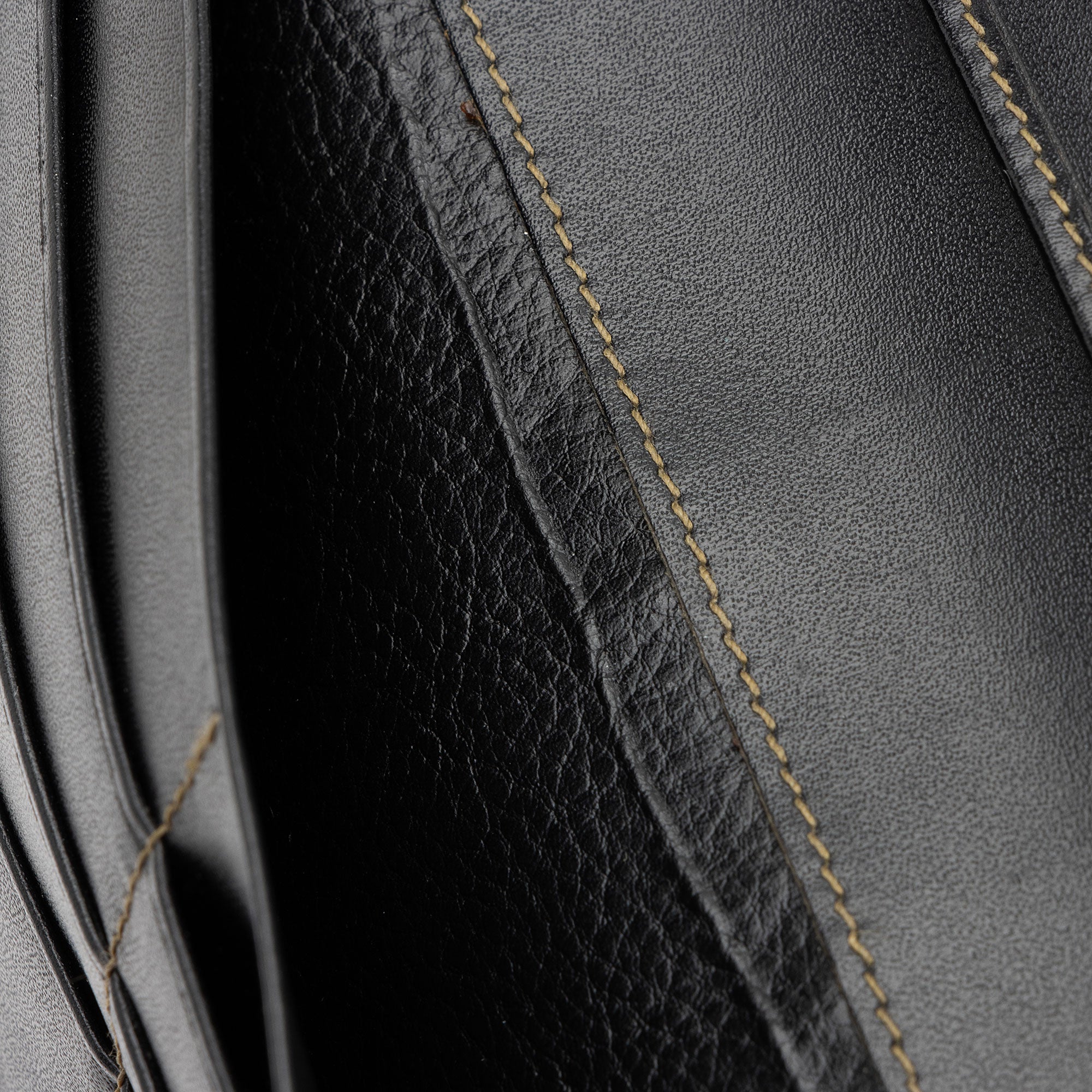 Fendi Vintage Penquin Canvas Flap Wallet (SHF-QiQsoi)