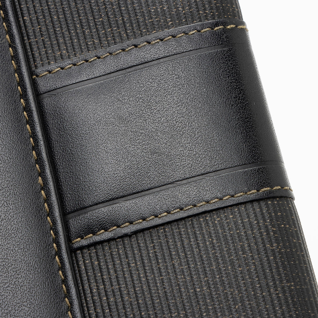 Fendi Vintage Penquin Canvas Flap Wallet (SHF-QiQsoi)