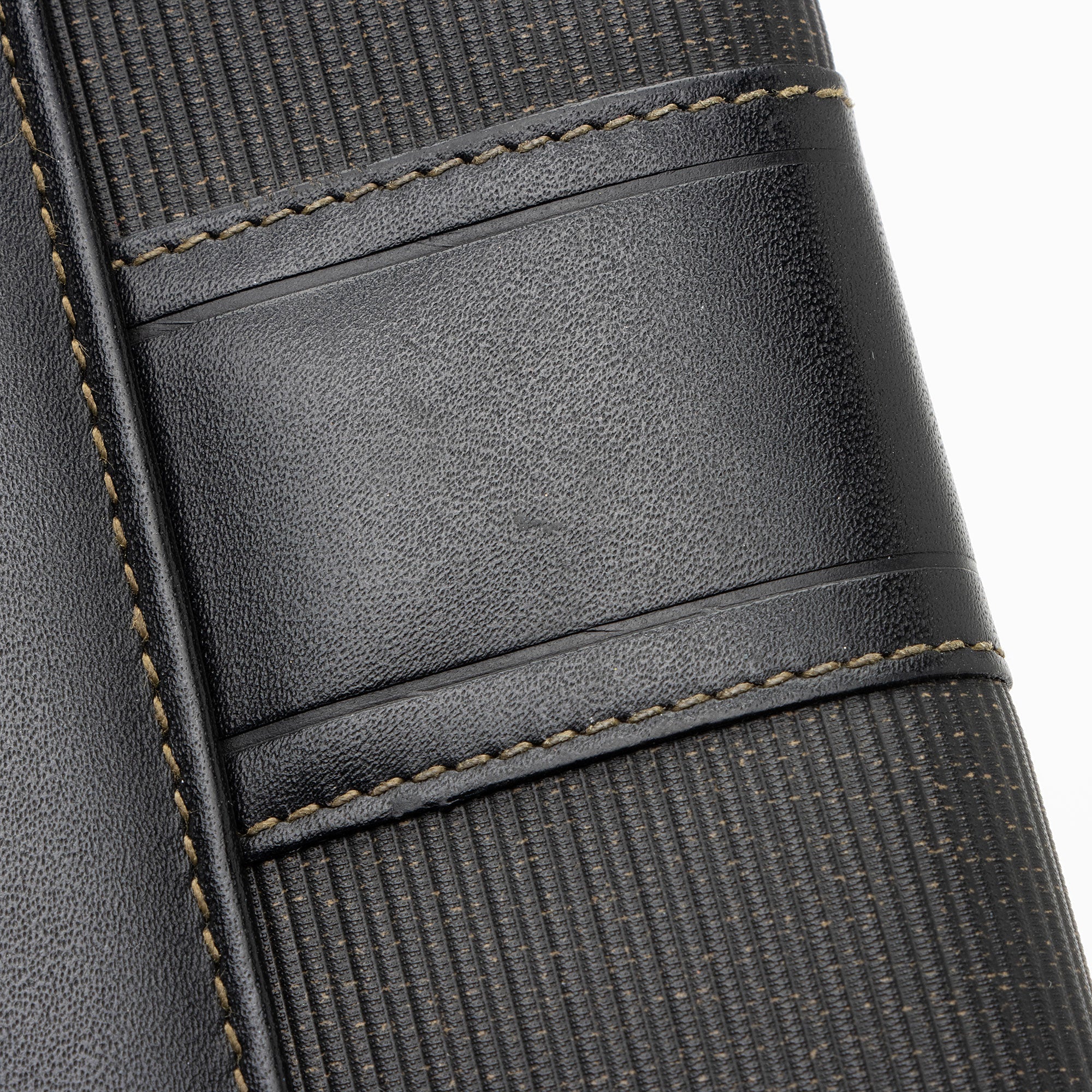 Fendi Vintage Penquin Canvas Flap Wallet (SHF-QiQsoi)
