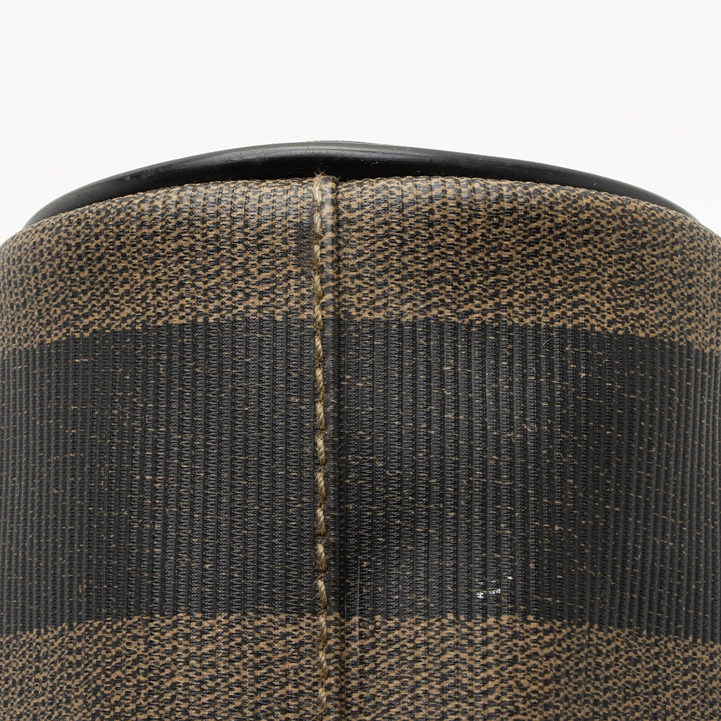 Fendi Vintage Pequin Shoulder Bag (SHF-Xlz5Fc)