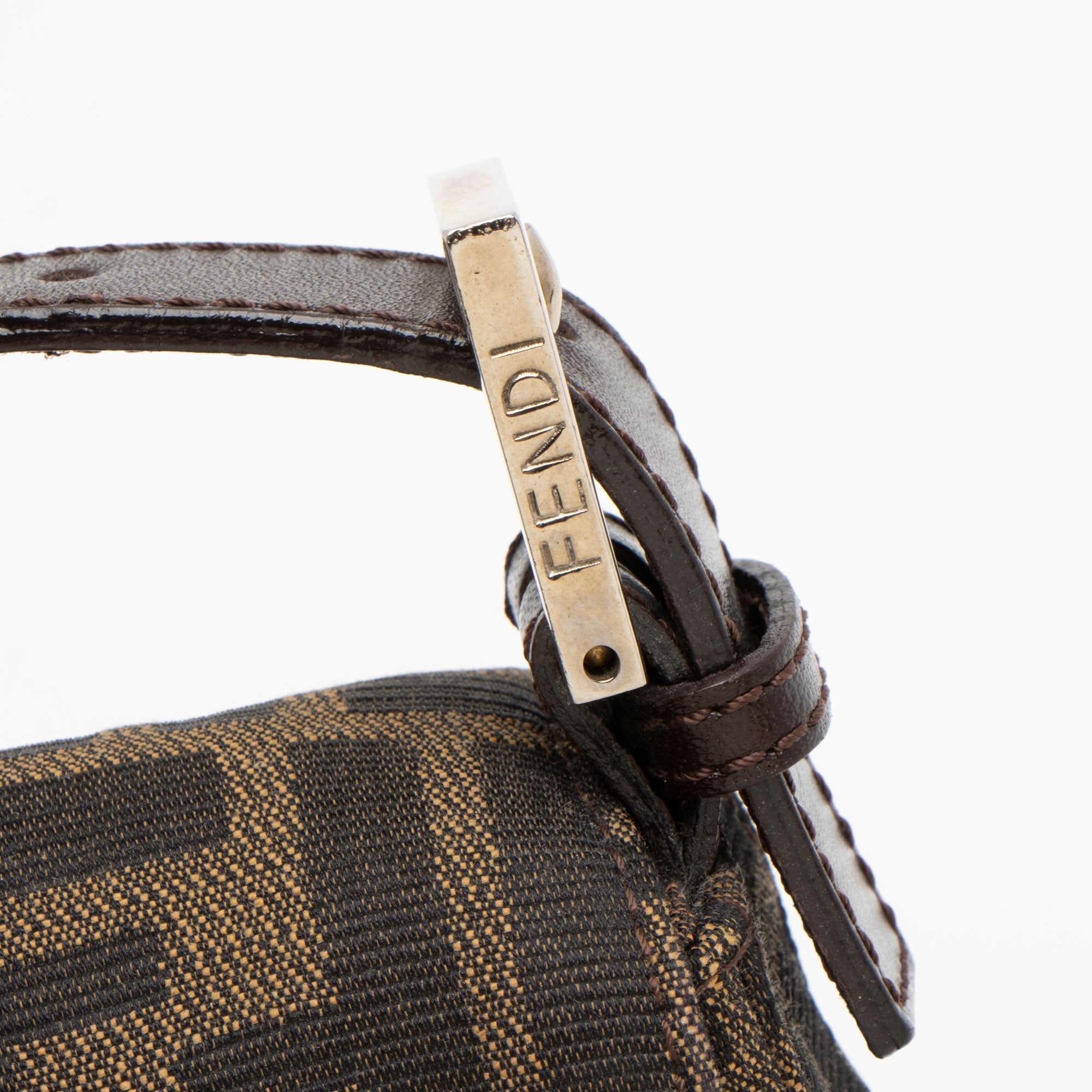 Fendi Vintage Zucca Baguette Shoulder Bag (SHF-I21PGd)