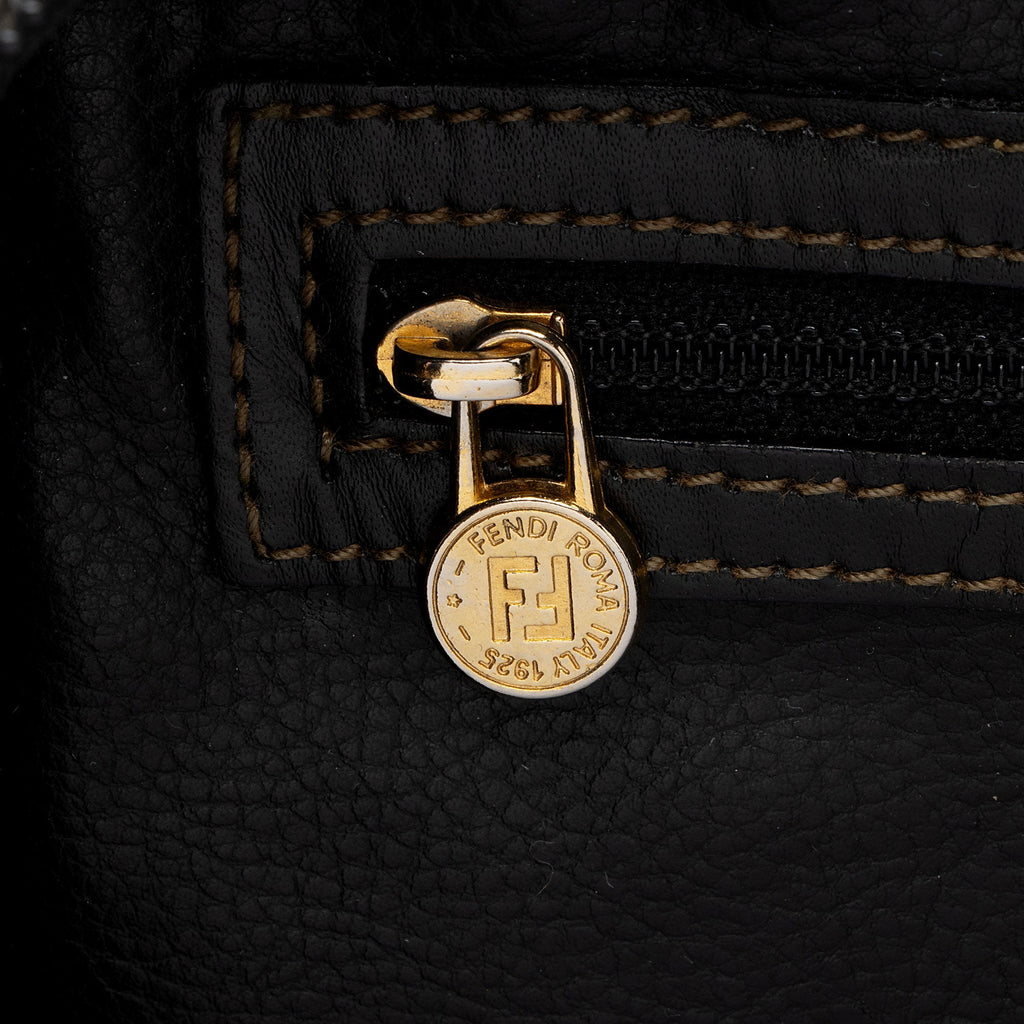 Fendi Vintage Zucca Dome Shoulder Bag (SHF-mIFD80)