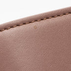 Fendi Vitello F is Fendi Wallet on Chain Bag (SHF-cDQUHV)