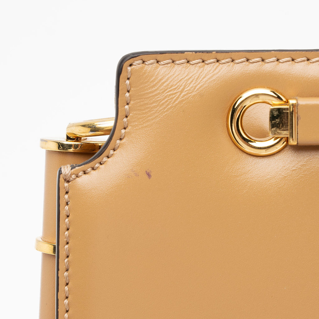 Fendi Vitello King Luxor Touch Shoulder Bag (SHF-UiVdWp)