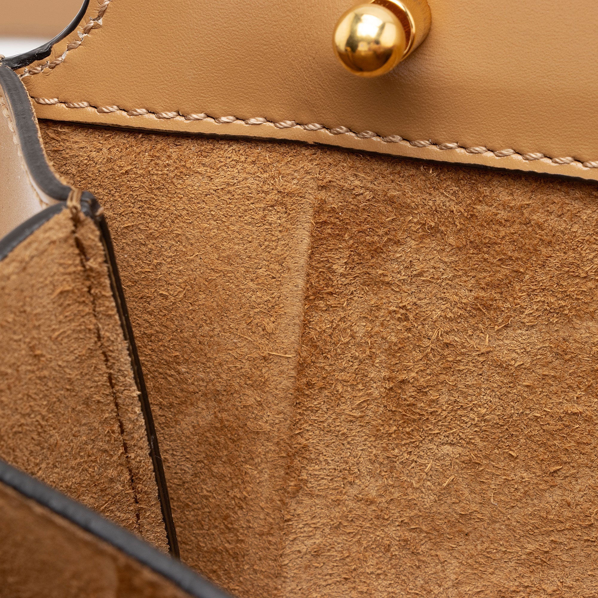 Fendi Vitello King Luxor Touch Shoulder Bag (SHF-UiVdWp)