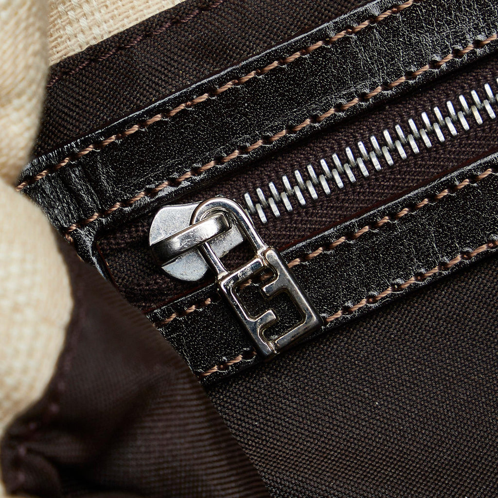Fendi Zucca Baguette (SHG-wgKs1P)
