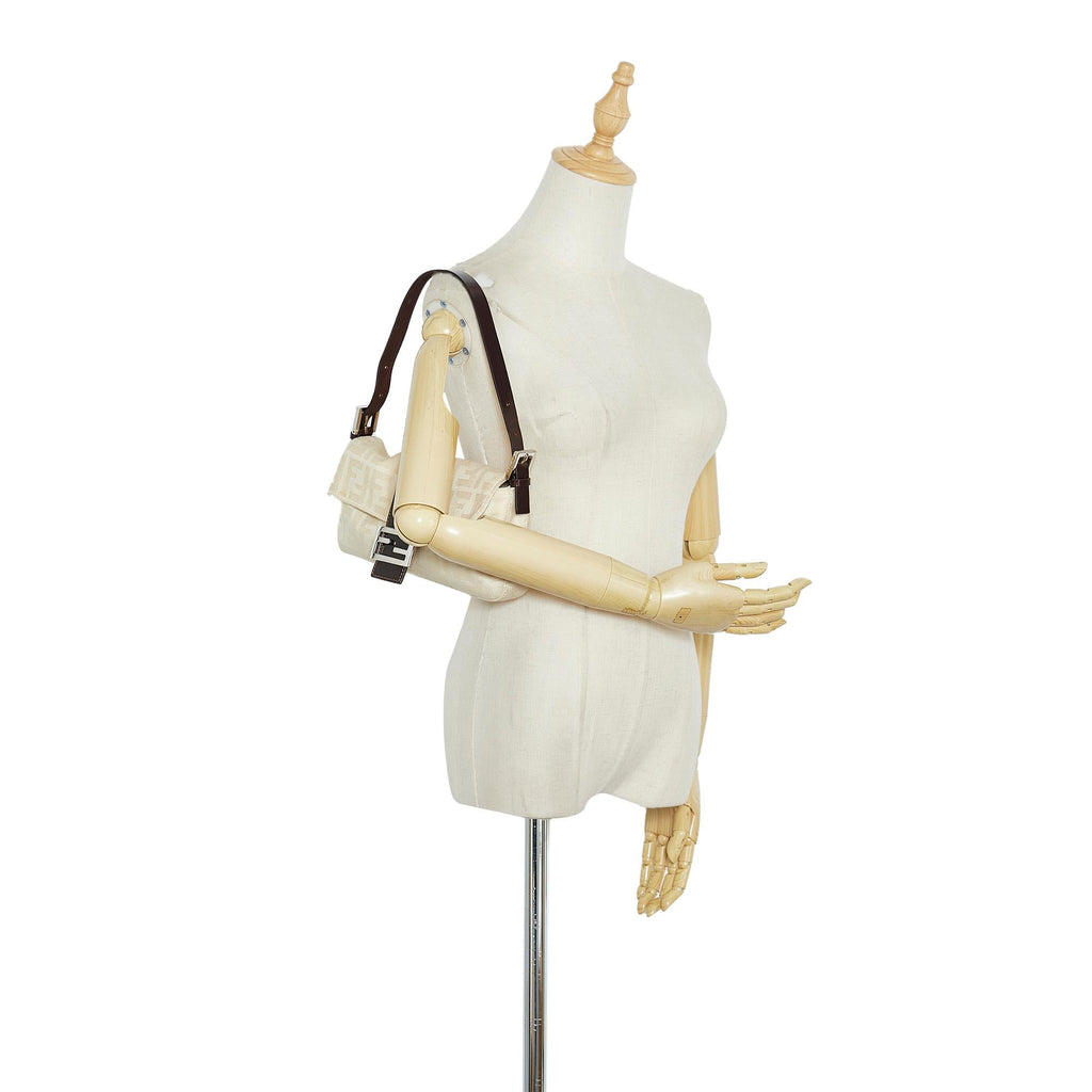 Fendi Zucca Baguette (SHG-wgKs1P)
