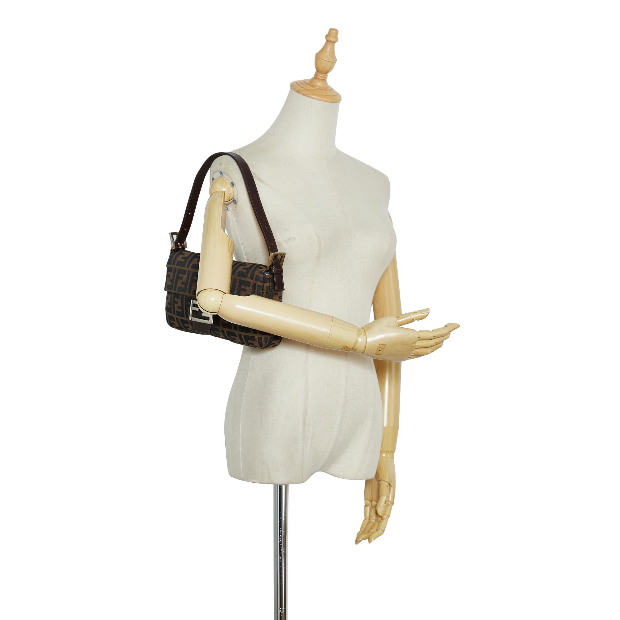 Fendi Zucca Baguette (SHG-AcZLaC)