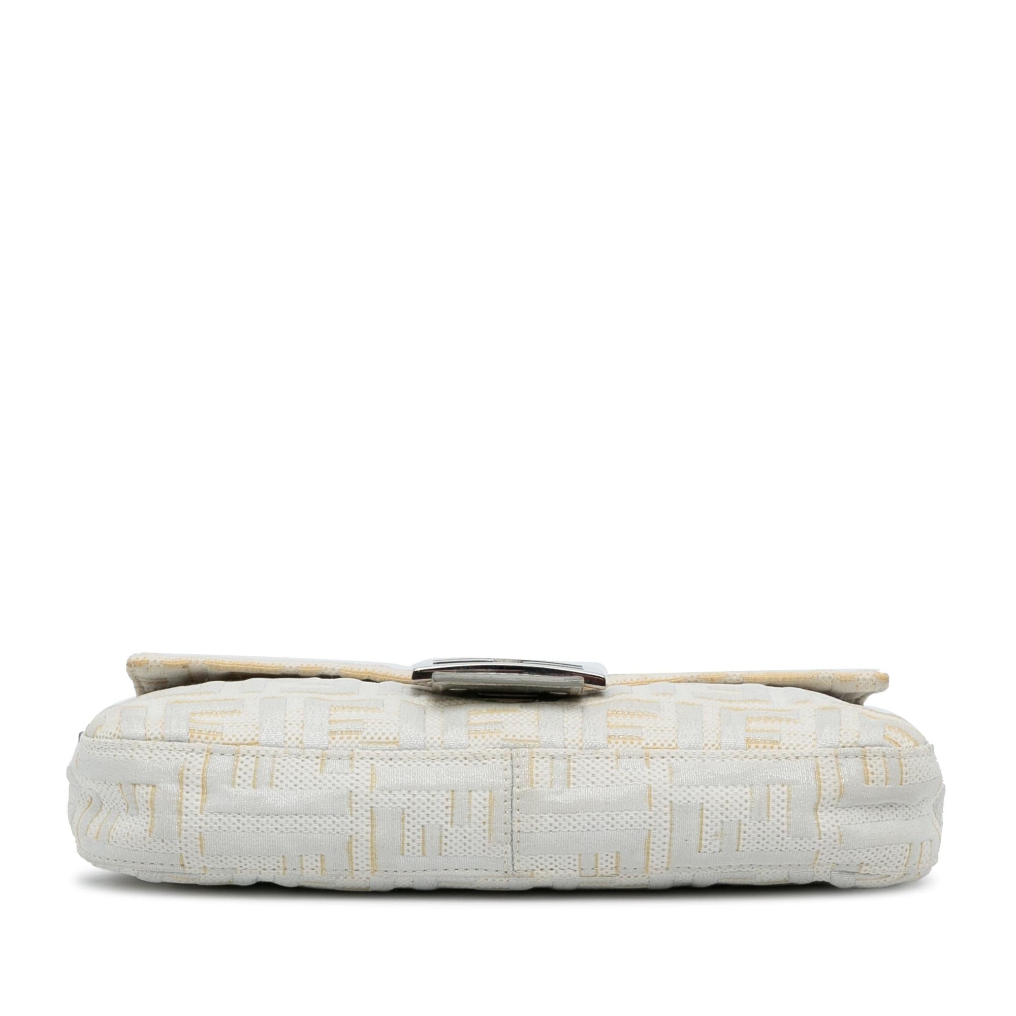 Fendi Zucca Baguette (SHG-IIcKpM)