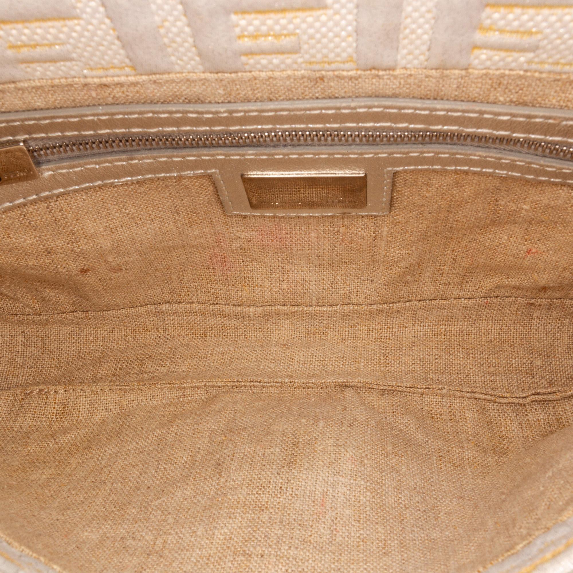 Fendi Zucca Baguette (SHG-IIcKpM)