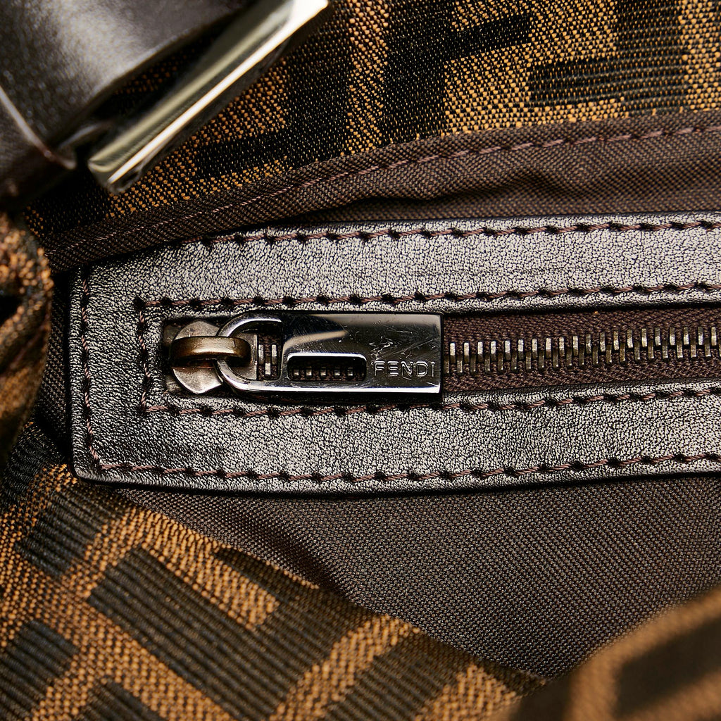 Fendi Zucca Baguette (SHG-Zf7R4y)