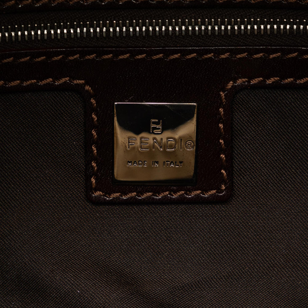 Fendi Zucca Baguette (SHG-xI9wQB)