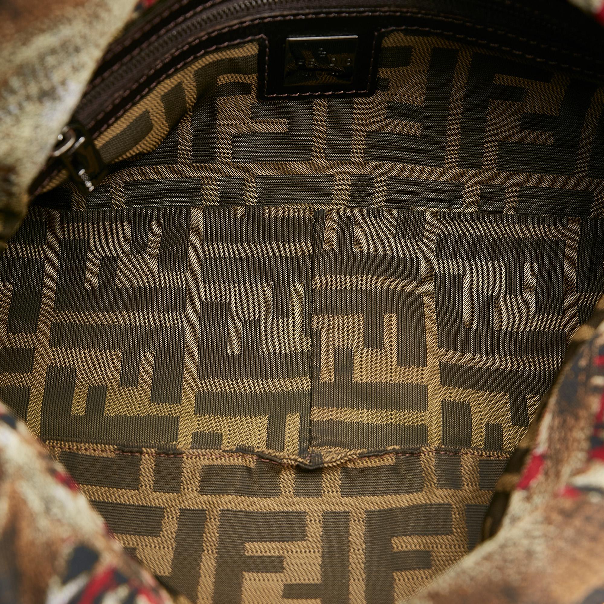 Fendi Zucca Bird Baguette (SHG-4MNS3d)