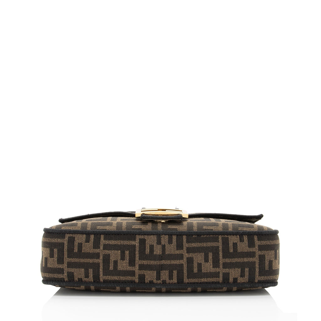 Fendi Zucca Calfskin Baguette Shoulder Bag (SHF-J0QlAm)