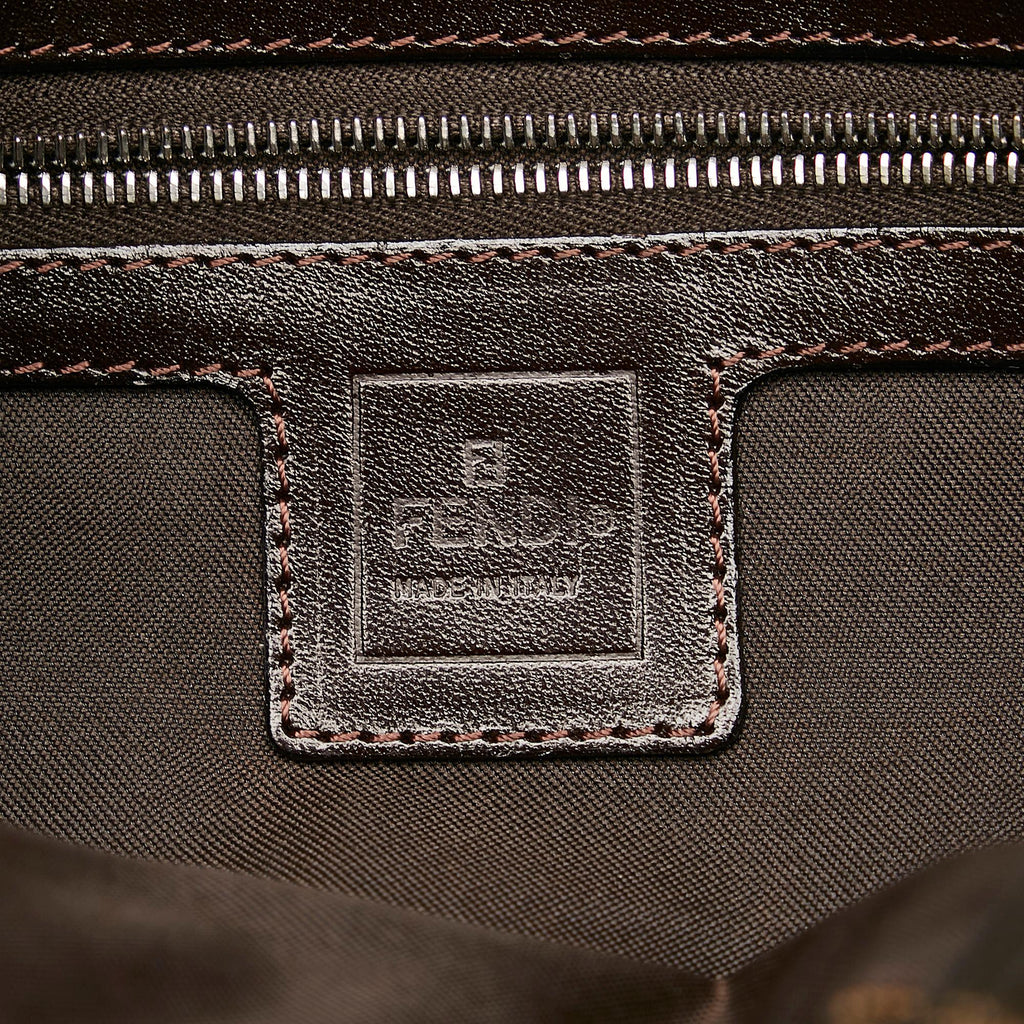 Fendi Zucca Canvas Baguette (SHG-edz7TO)