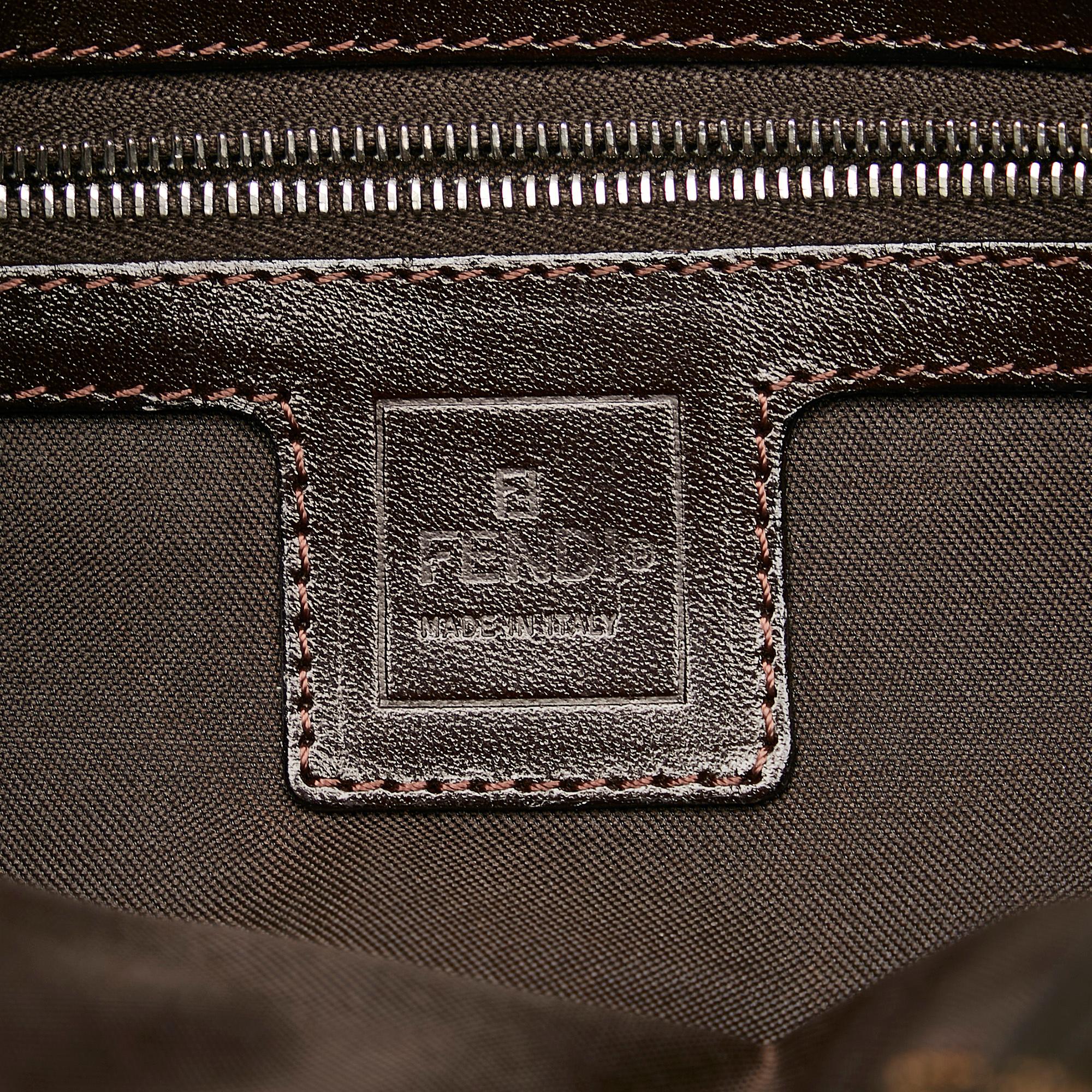 Fendi Zucca Canvas Baguette (SHG-edz7TO)