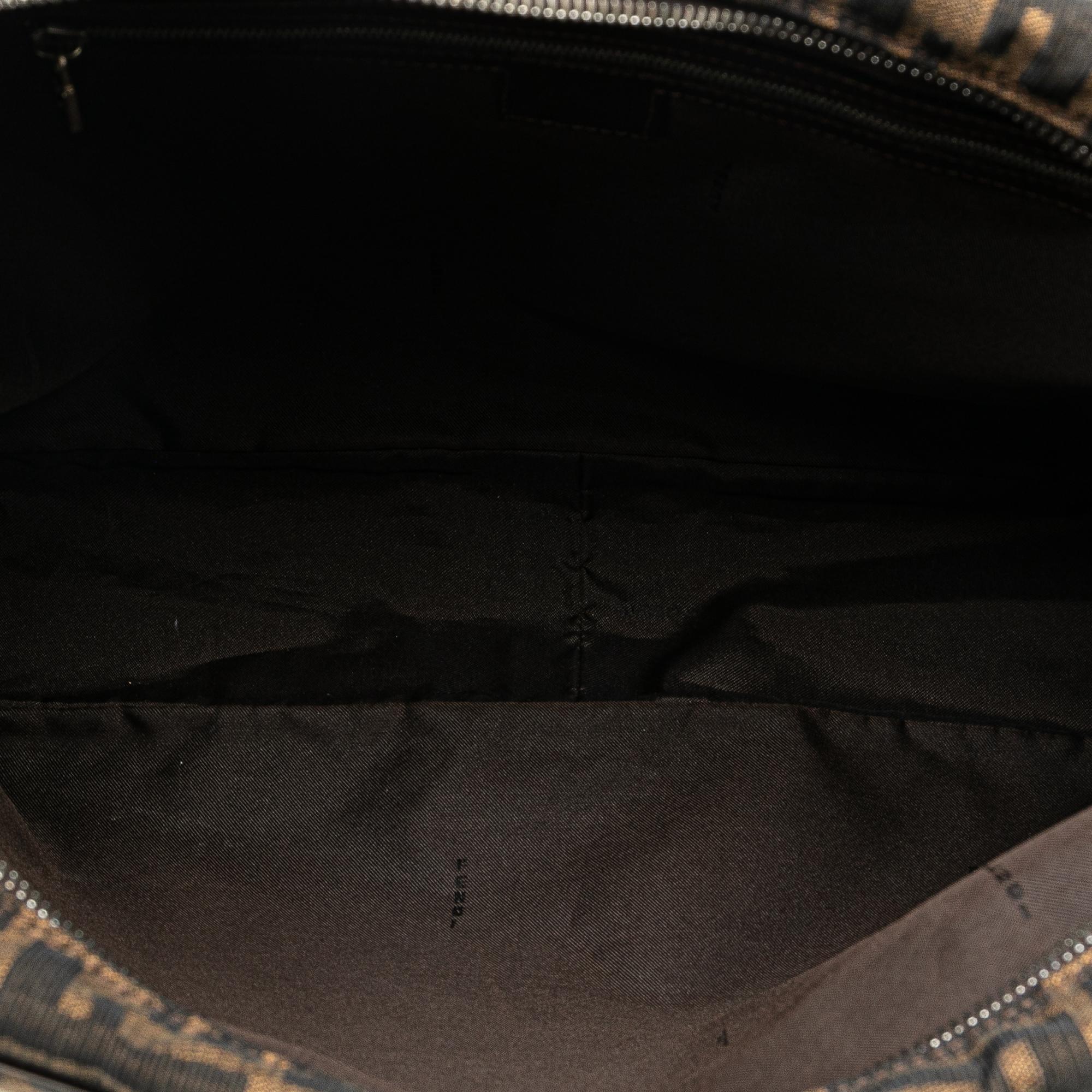 Fendi Zucca Canvas Business Bag (SHG-zFTp7m)