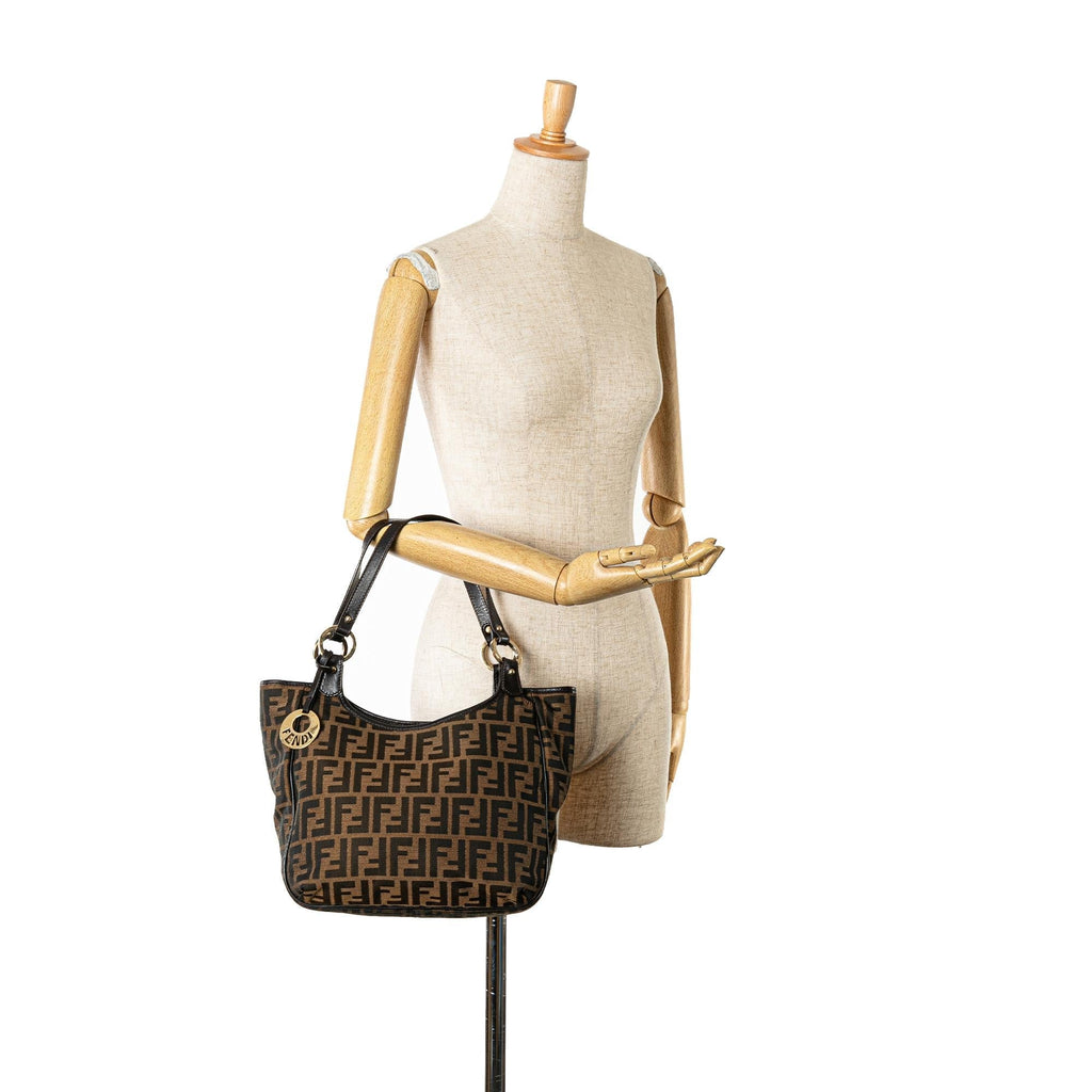 Fendi Zucca Canvas Chef Tote (SHG-6Cg0kv)