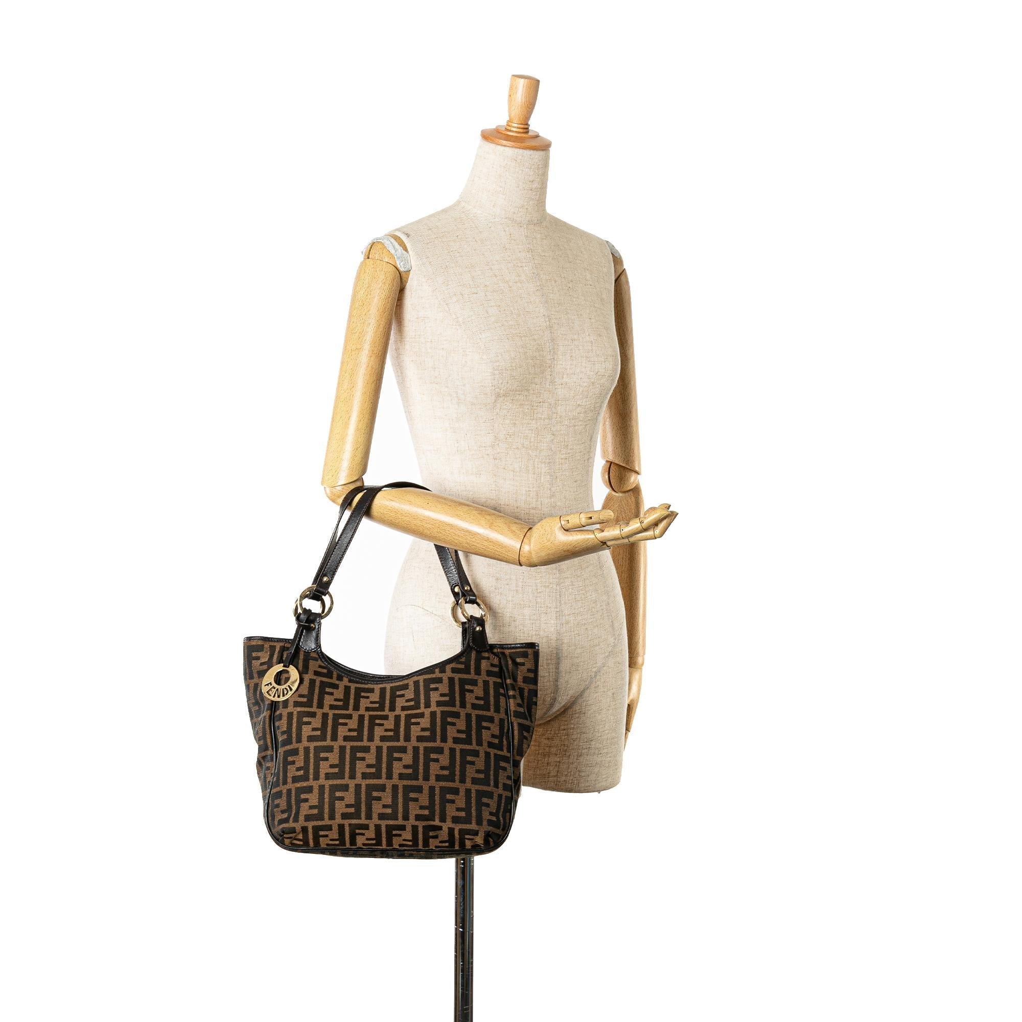 Fendi Zucca Canvas Chef Tote (SHG-6Cg0kv)