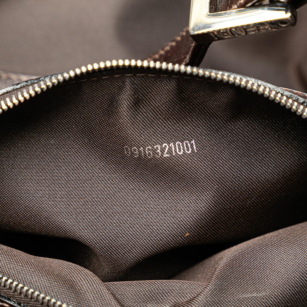 Fendi Zucca Canvas Croissant Hobo (SHG-pRbqrM)