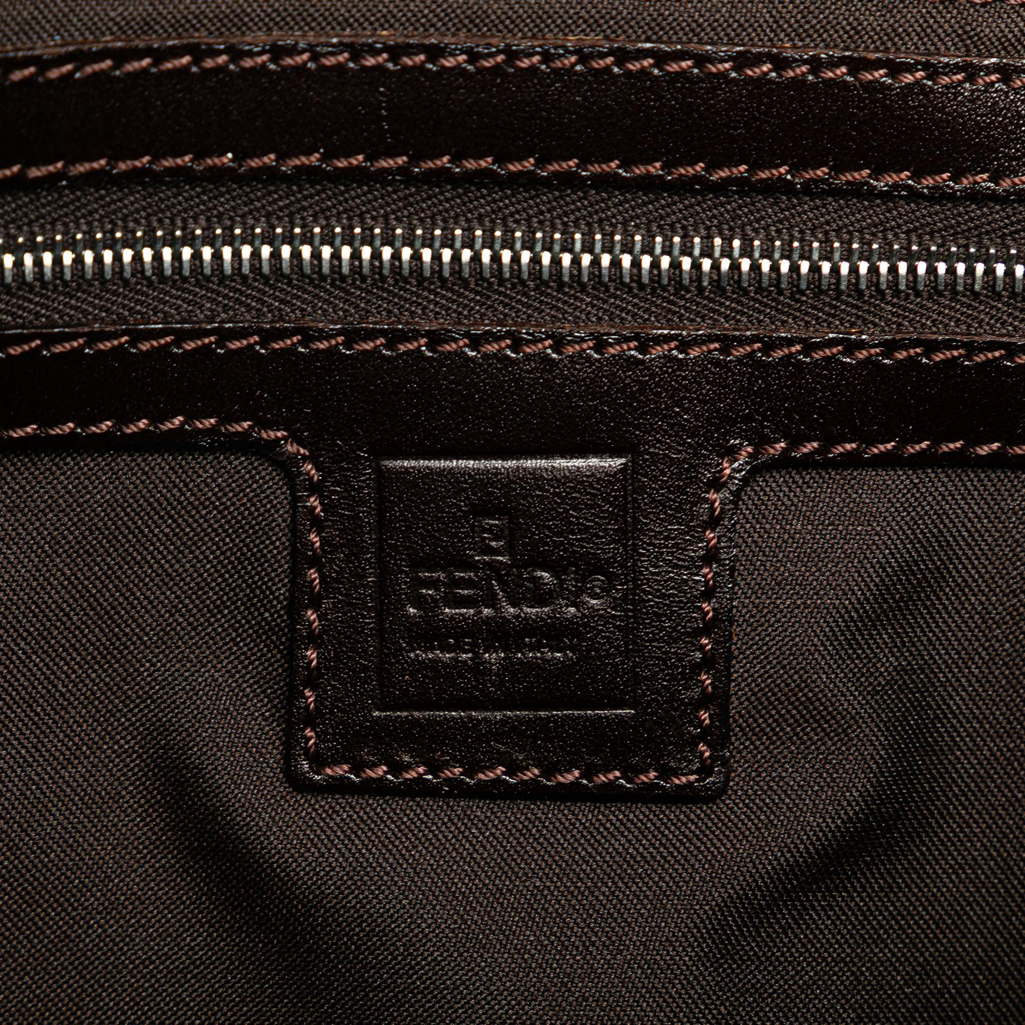 Fendi Zucca Canvas Double Flap Mamma (SHG-mRD6kN)