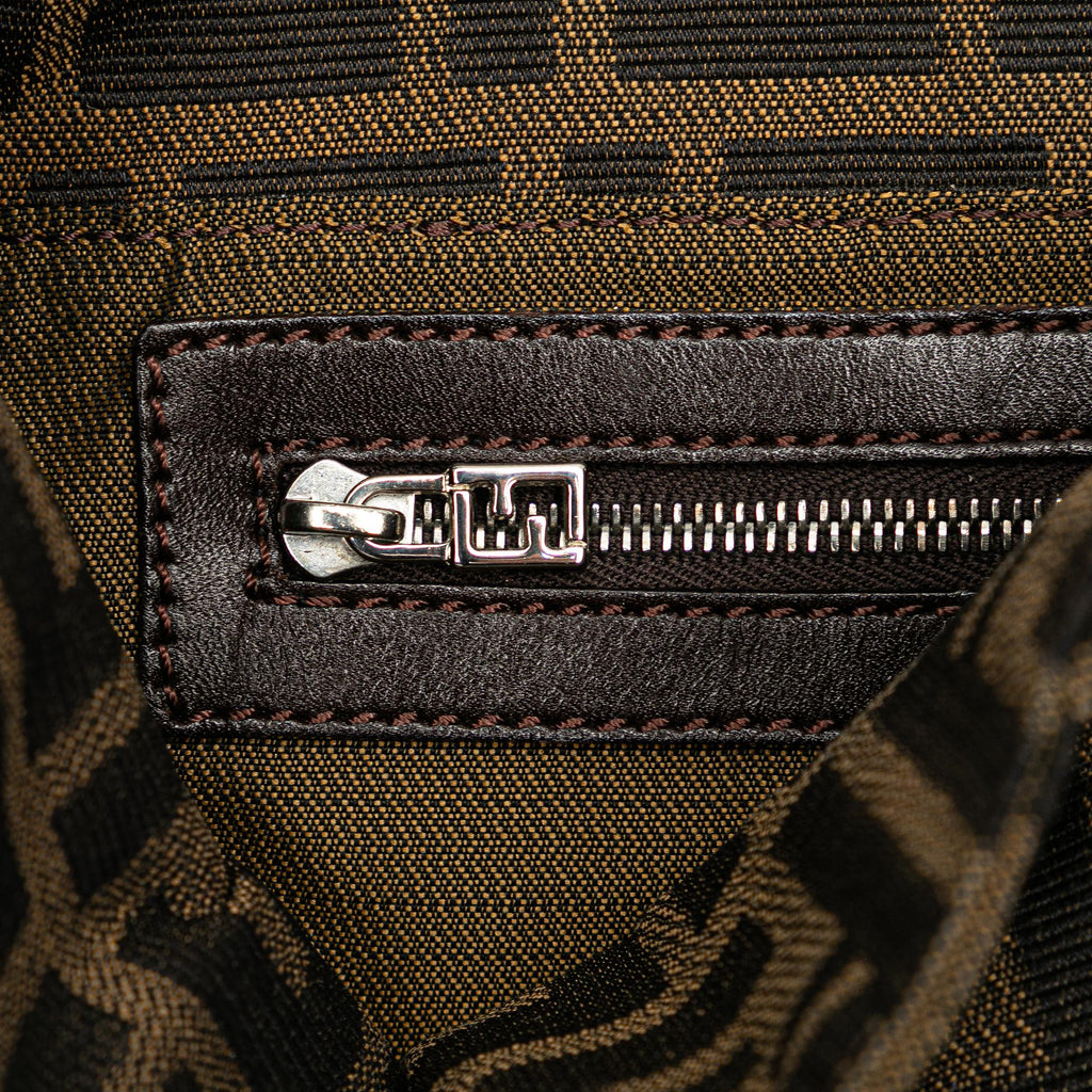 Fendi Zucca Canvas Double Flap Mamma (SHG-Bc9JXa)