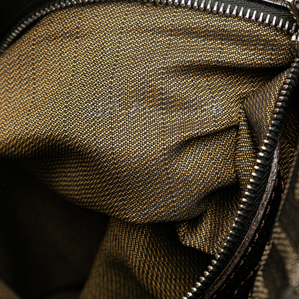 Fendi Zucca Canvas Double Flap Mamma (SHG-IOclRQ)