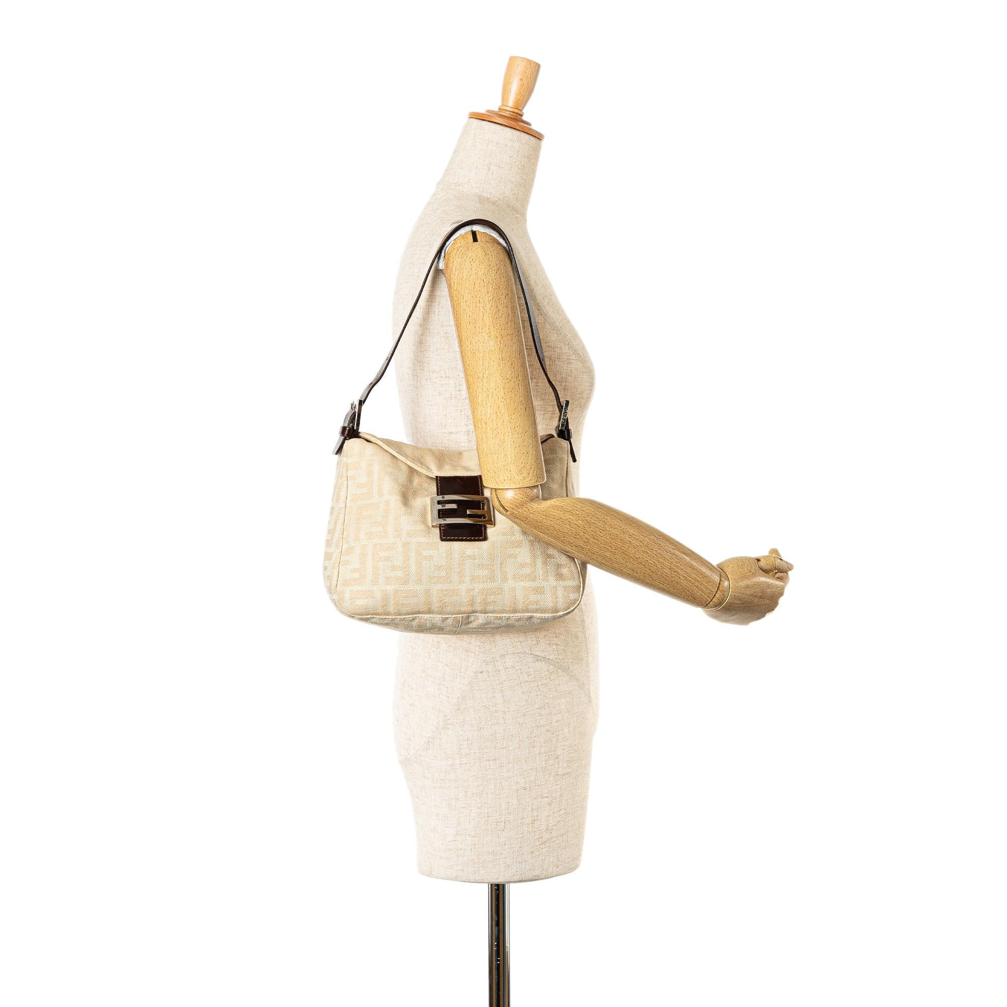 Fendi Zucca Canvas Double Flap Mamma (SHG-aECQqq)