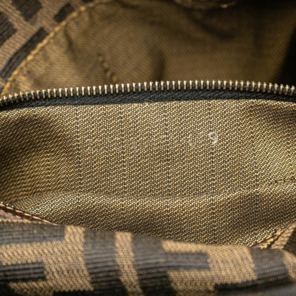 Fendi Zucca Canvas Double Flap Shoulder Bag (SHG-yawuvE)