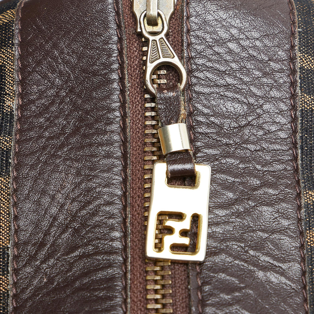 Fendi Zucca Canvas Handbag (SHG-IjGucc)