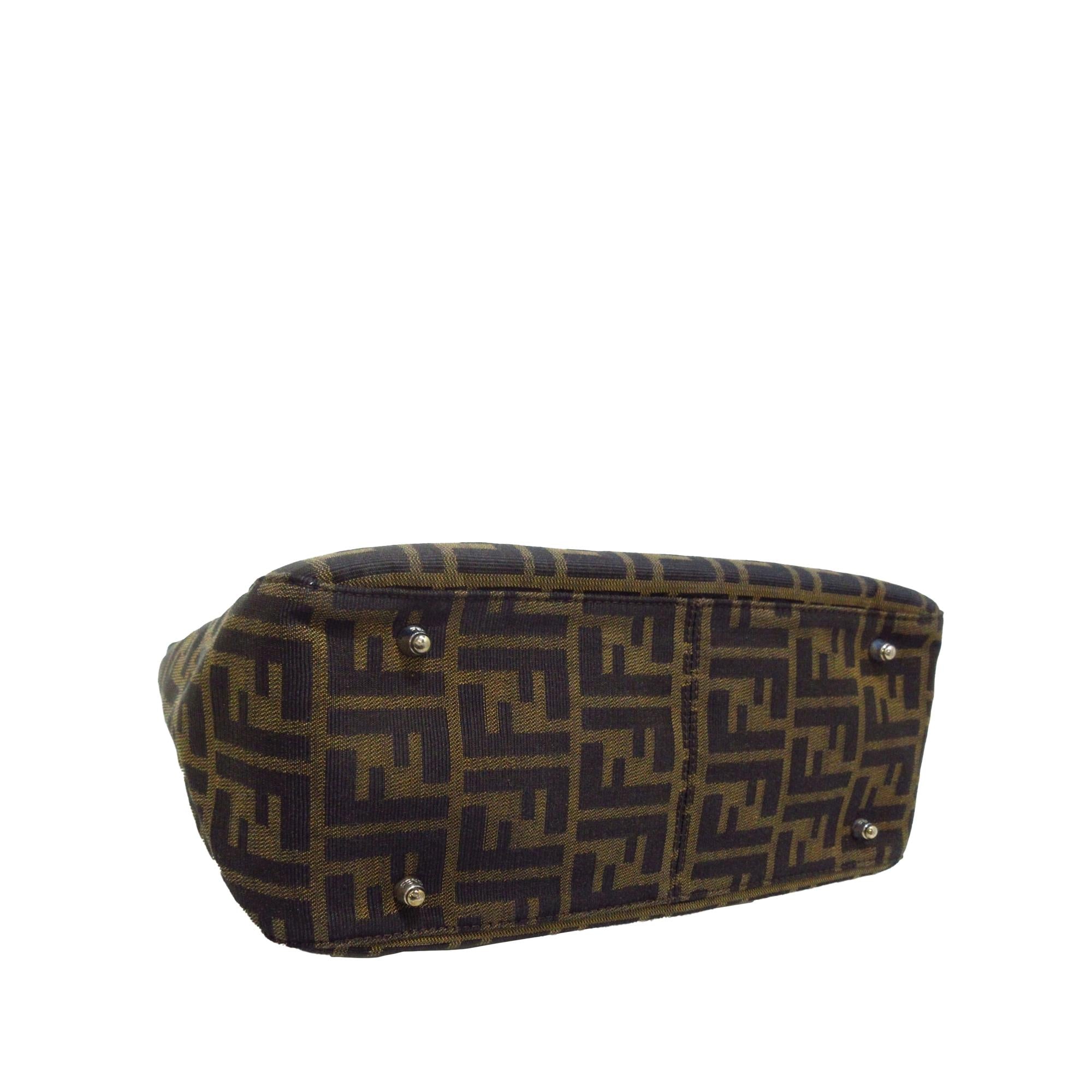 Fendi Zucca Canvas Handbag (SHG-dTO6G7)