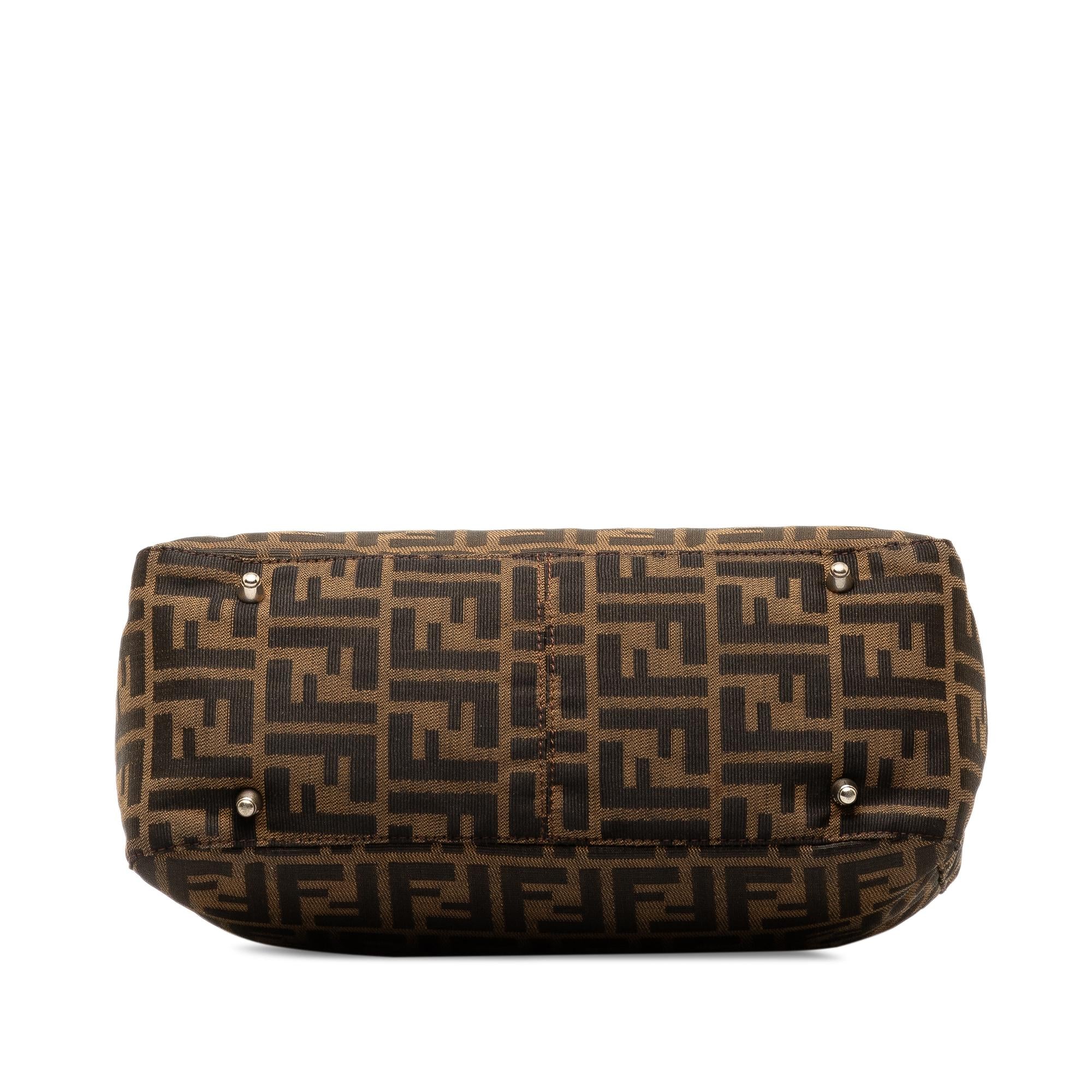 Fendi Zucca Canvas Handle Tote (SHG-yHeh88)