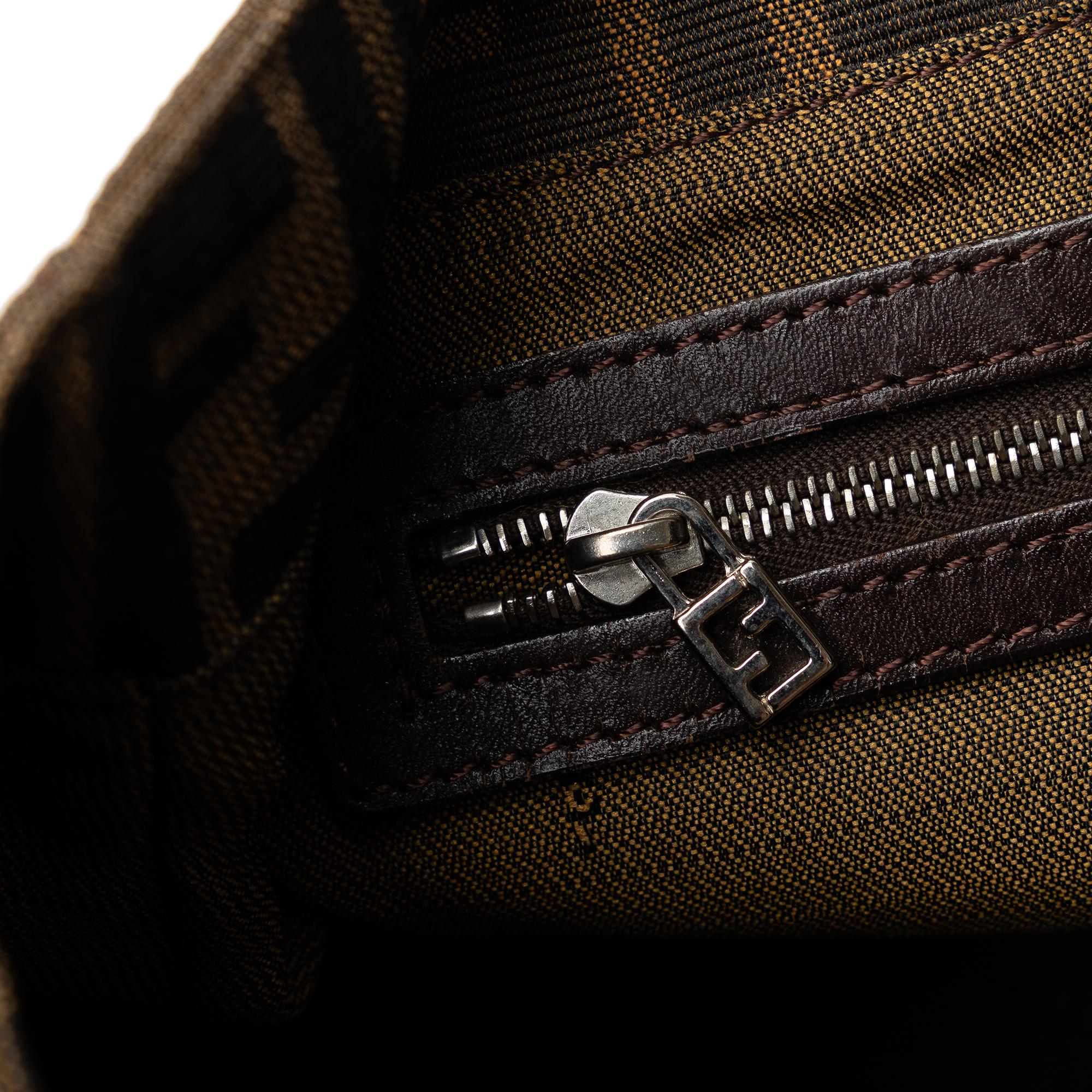 Fendi Zucca Canvas Handle Tote (SHG-yHeh88)