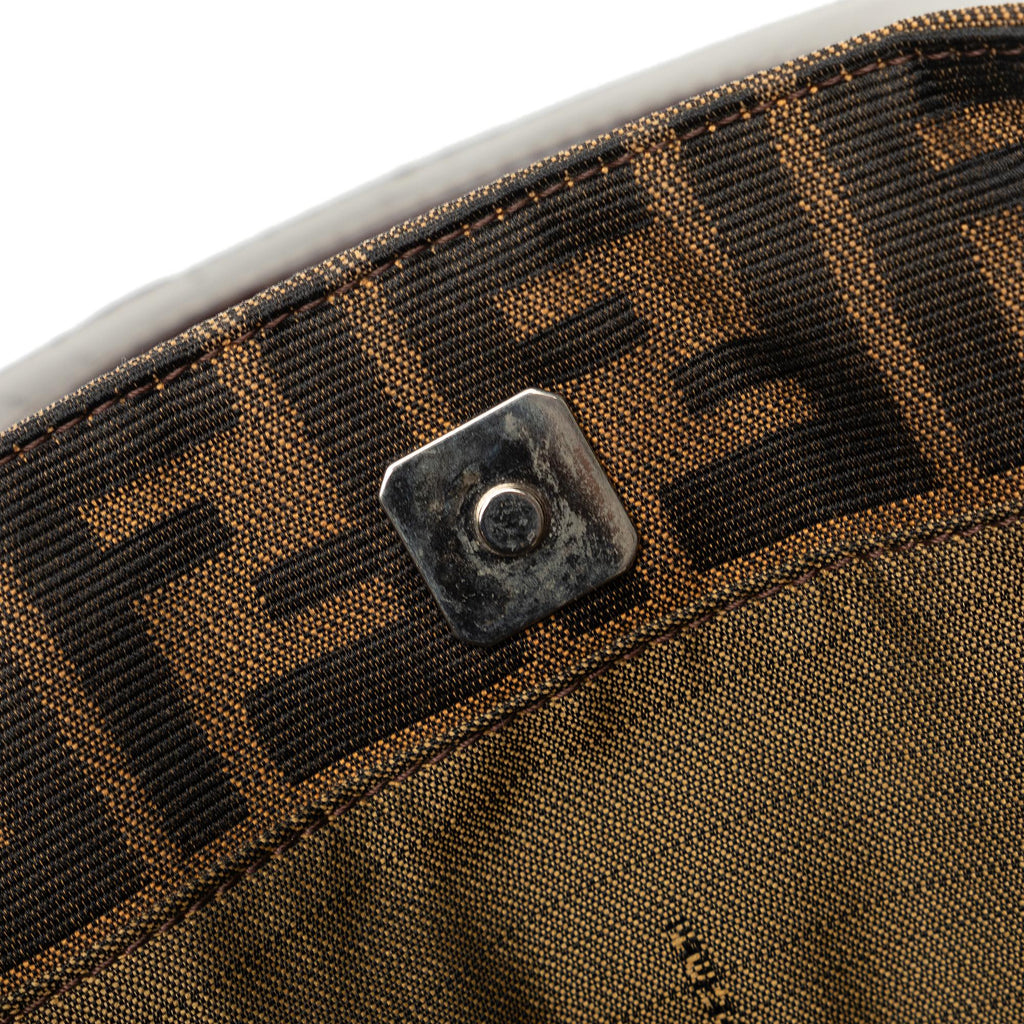 Fendi Zucca Canvas Handle Tote (SHG-yHeh88)