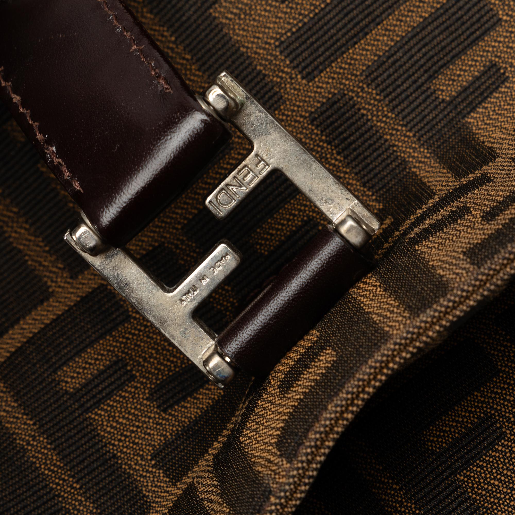 Fendi Zucca Canvas Handle Tote (SHG-yHeh88)