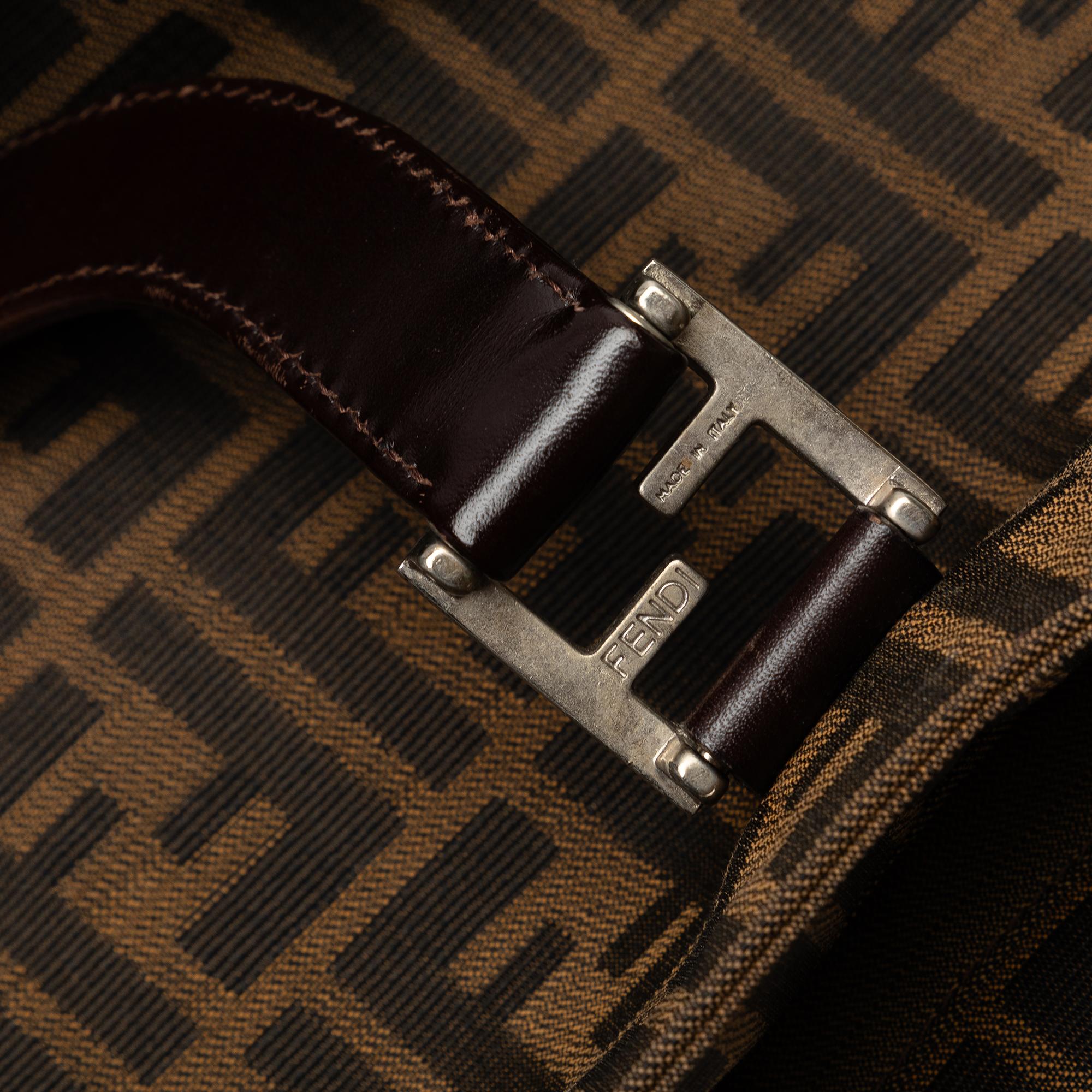 Fendi Zucca Canvas Handle Tote (SHG-yHeh88)