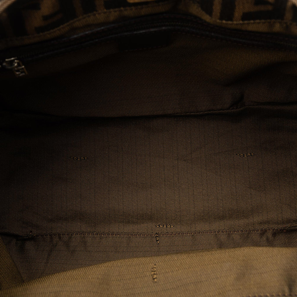 Fendi Zucca Canvas Handle Tote (SHG-yHeh88)