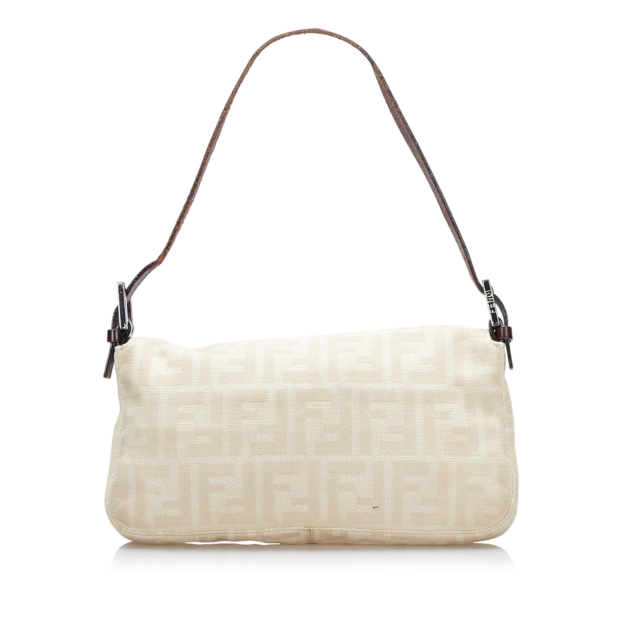 Fendi Zucca Canvas Mamma Baguette (SHG-36827)