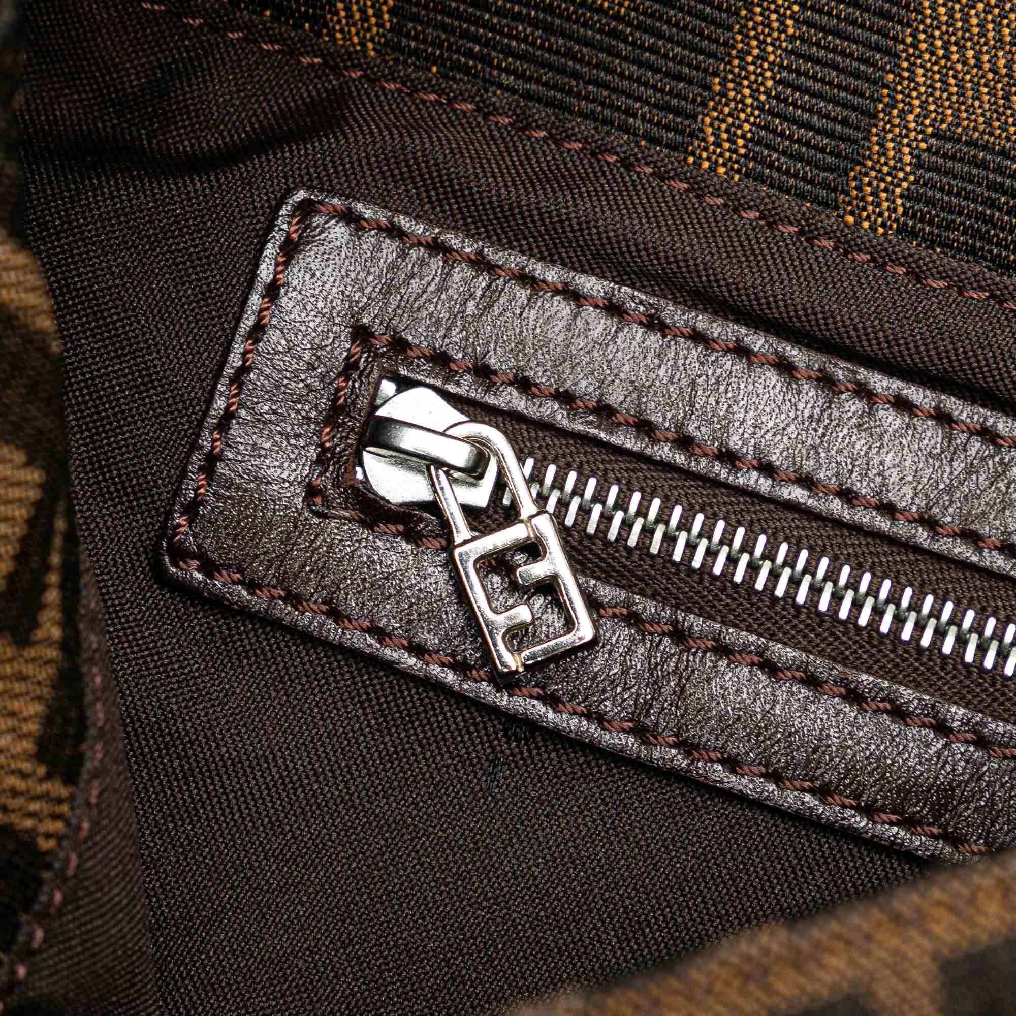 Fendi Zucca Canvas Mamma Forever (SHG-ytynnl)