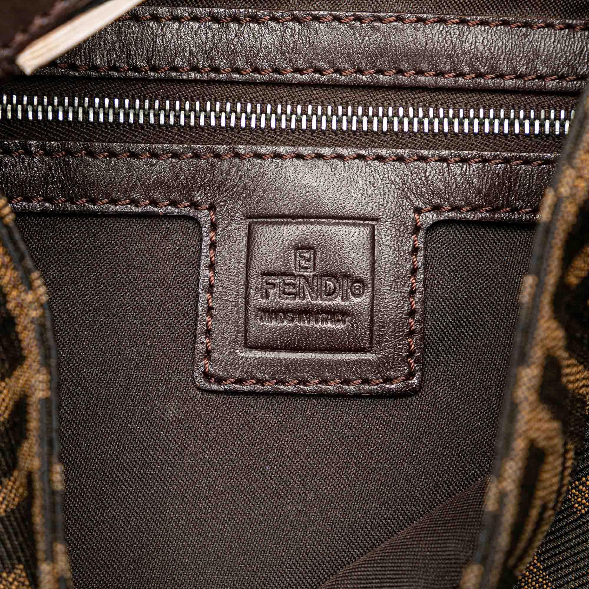 Fendi Zucca Canvas Mamma Forever (SHG-ytynnl)