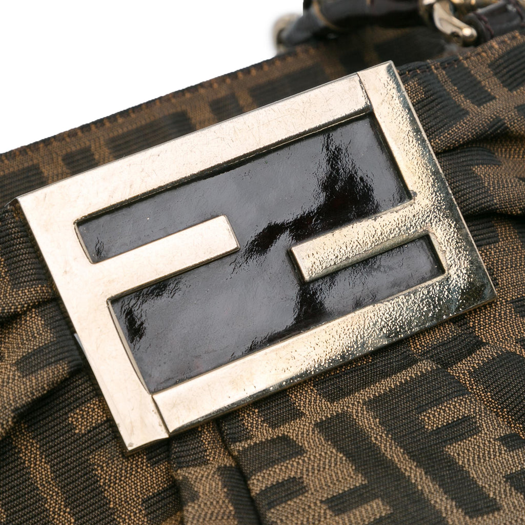 Fendi Zucca Canvas Mia Tote (SHG-xCKTom)