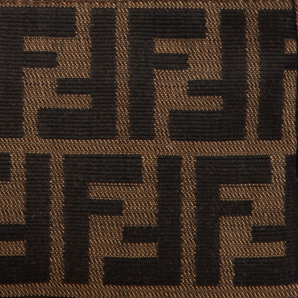 Fendi Zucca Canvas Pochette (SHG-6dJrfD)