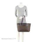 Fendi Zucca Canvas Logo Medium Roll Tote (SHF-U2XZrj)